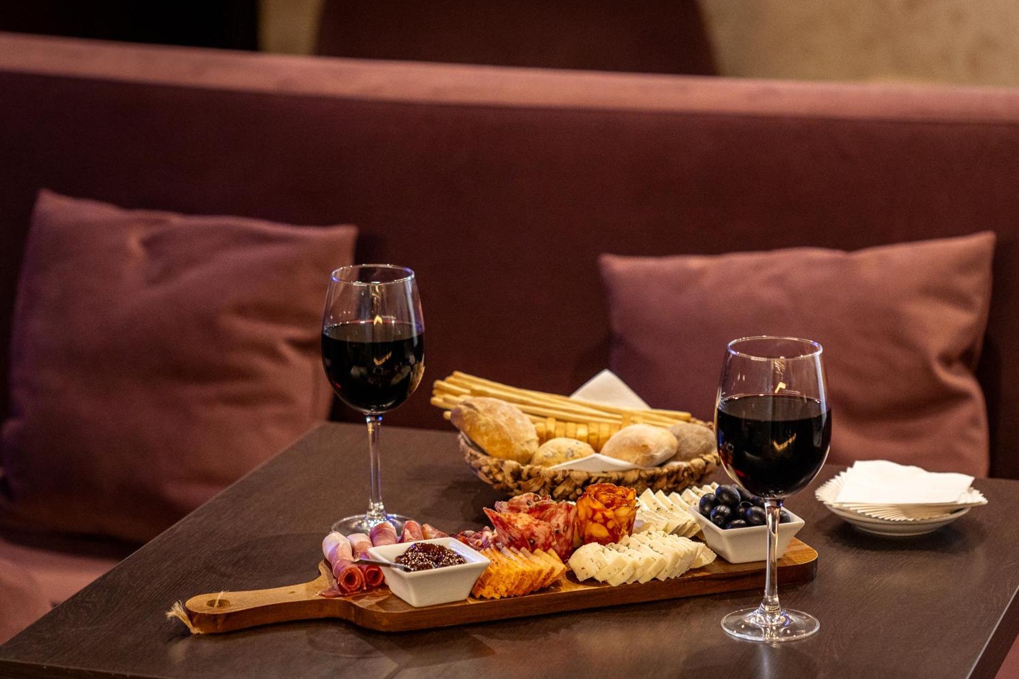 Hotel America Diamonds Hotel&sushi Bar 3*